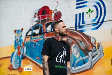 GlobalHeadz Custom Tagless Black T-Shirt